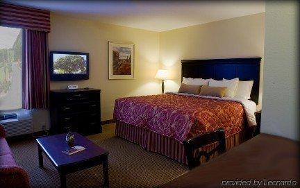 Intown Suites Extended Stay Anderson Sc - Clemson University Habitación foto